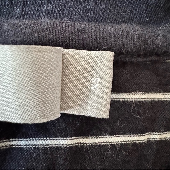 Vince XS Pima Cotton Basics Top Striped Navy White Thin Soft - Picture 3 of 8